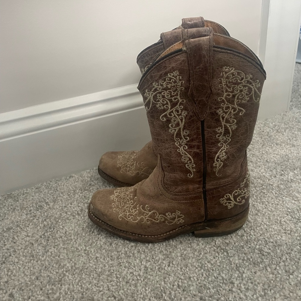 Corral Brown Kids Boots with Cream Embroidery